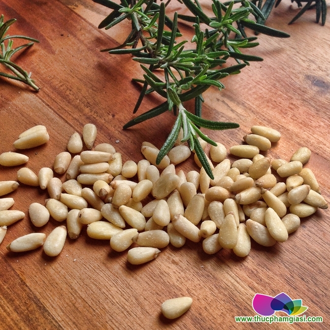 8 loại hạt khô tuyệt ngon, nên chuẩn bị sẵn để nhâm nhi trong dịp Tết