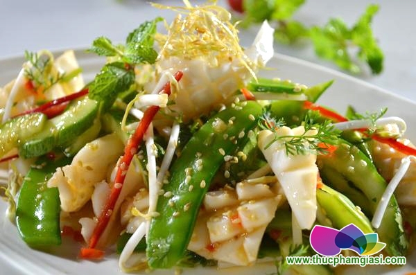 Gỏi mực giòn ngọt