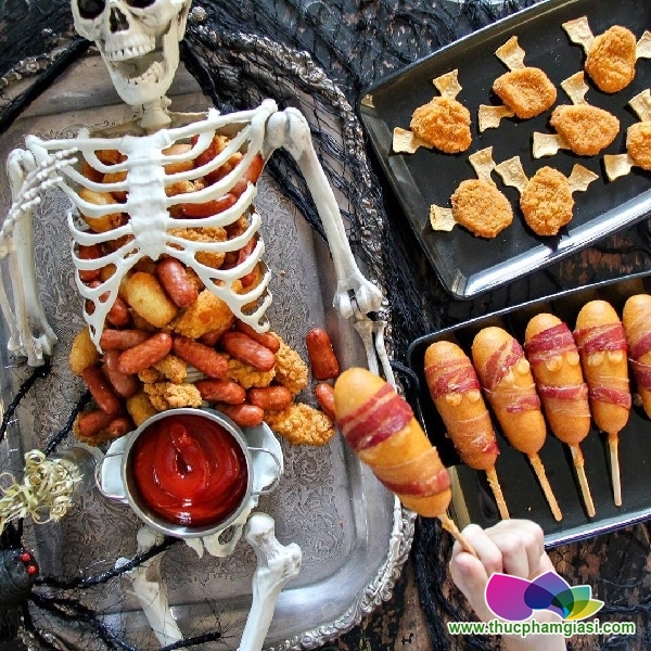 HALLOWEEN VÀ NHỮNG MÓN ĂN KÌ QUÁI