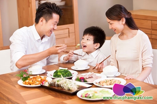 mon ngon giau dinh duong cho tre bieng an