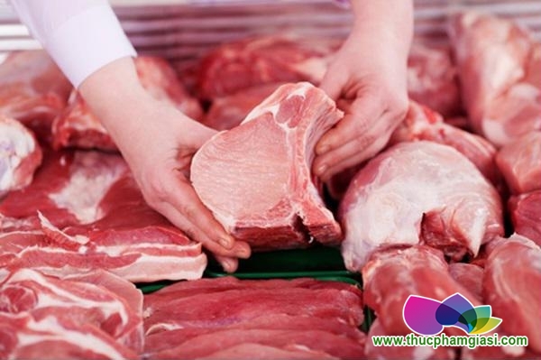 Thấy thịt lợn có 7 dấu hiệu này, tuyệt đối không nên mua kẻo mất tiền mua bệnh vào người